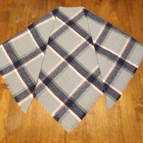 NWT Plaid Blanket Scarf Wrap - Picture 3 of 5